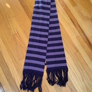 Beautiful scarf. Wool blend.